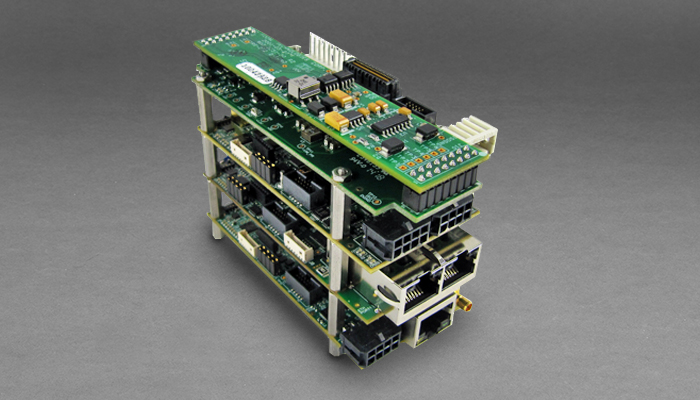 マルチプレクサとメディアコンバータ