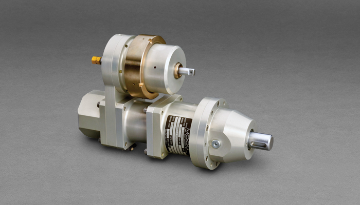 101-82-1-Subsea-Rotary-Actuator-grey-bckgrd-700x400.psd